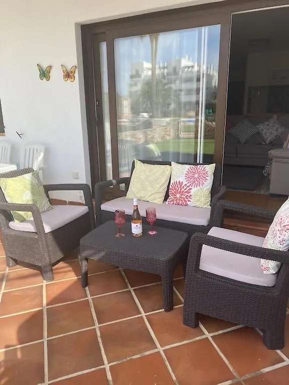 Marina Dor - Cala Egos- Sunny Ground Floor Apartment With Large Garden Cala D´Or